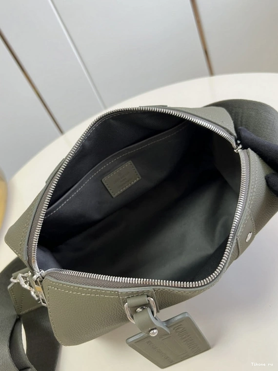 Affordable VUITTON LOUIS CITY KEEPALL 0805